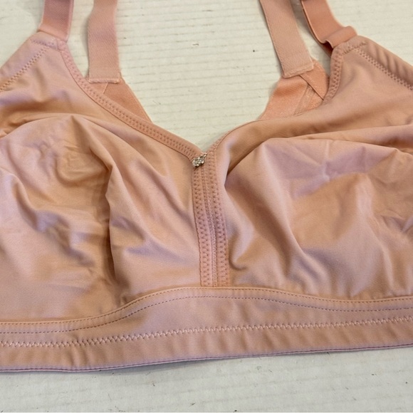 44C Breezies Bra Nude Rose Seamless Wirefree Support - Picture 3 of 16